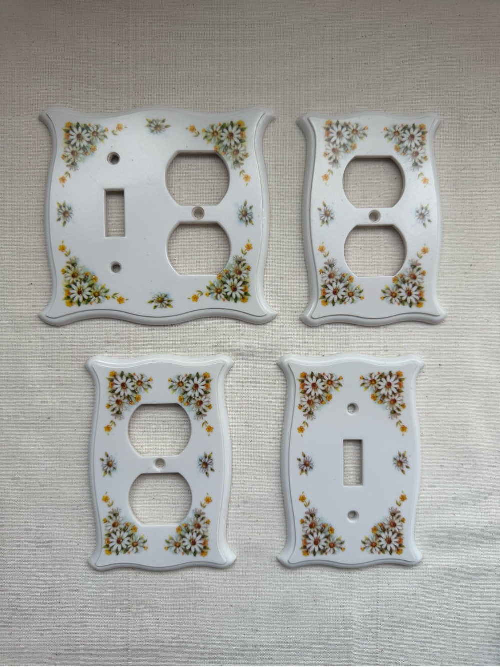 White Floral Ceramic Daisy Decorator Switch Plate Covers - Set of 4